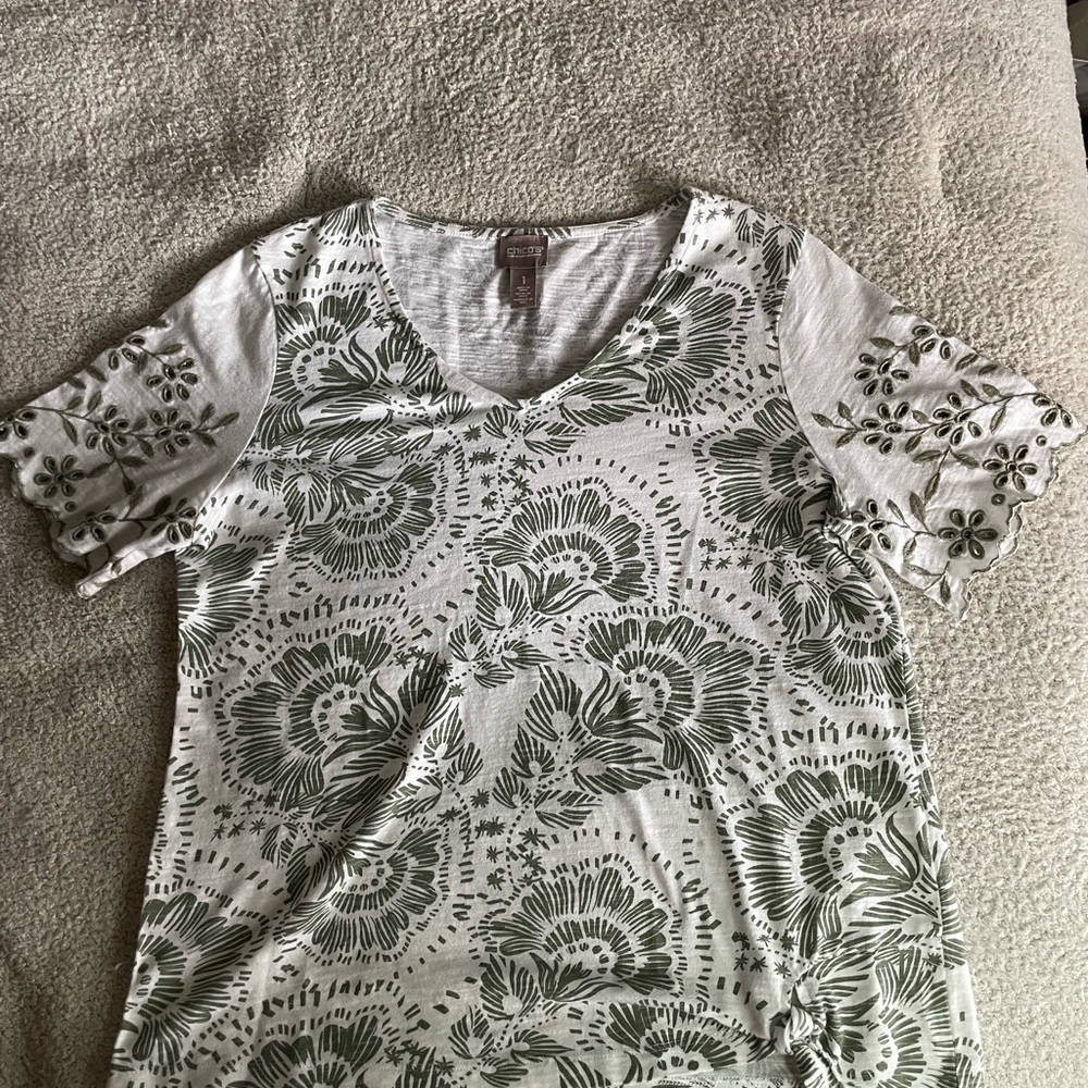 Chico's Green and White Patterned Blouse